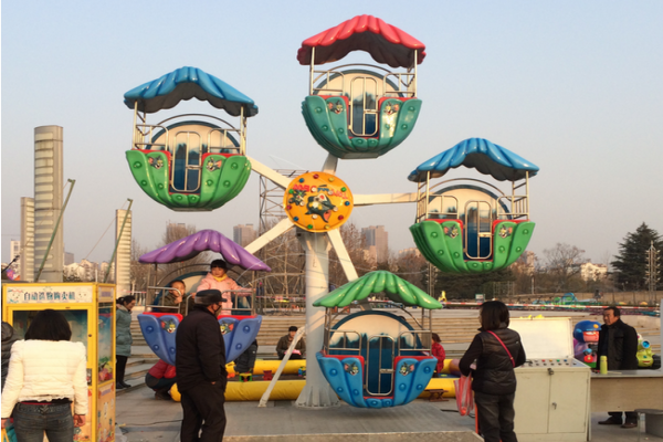 vintage ferris wheel for kids in thr square